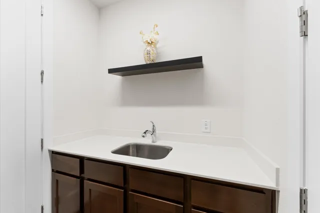 $6,800 | 21 Cassena Grove Place, Tomball, TX 77375