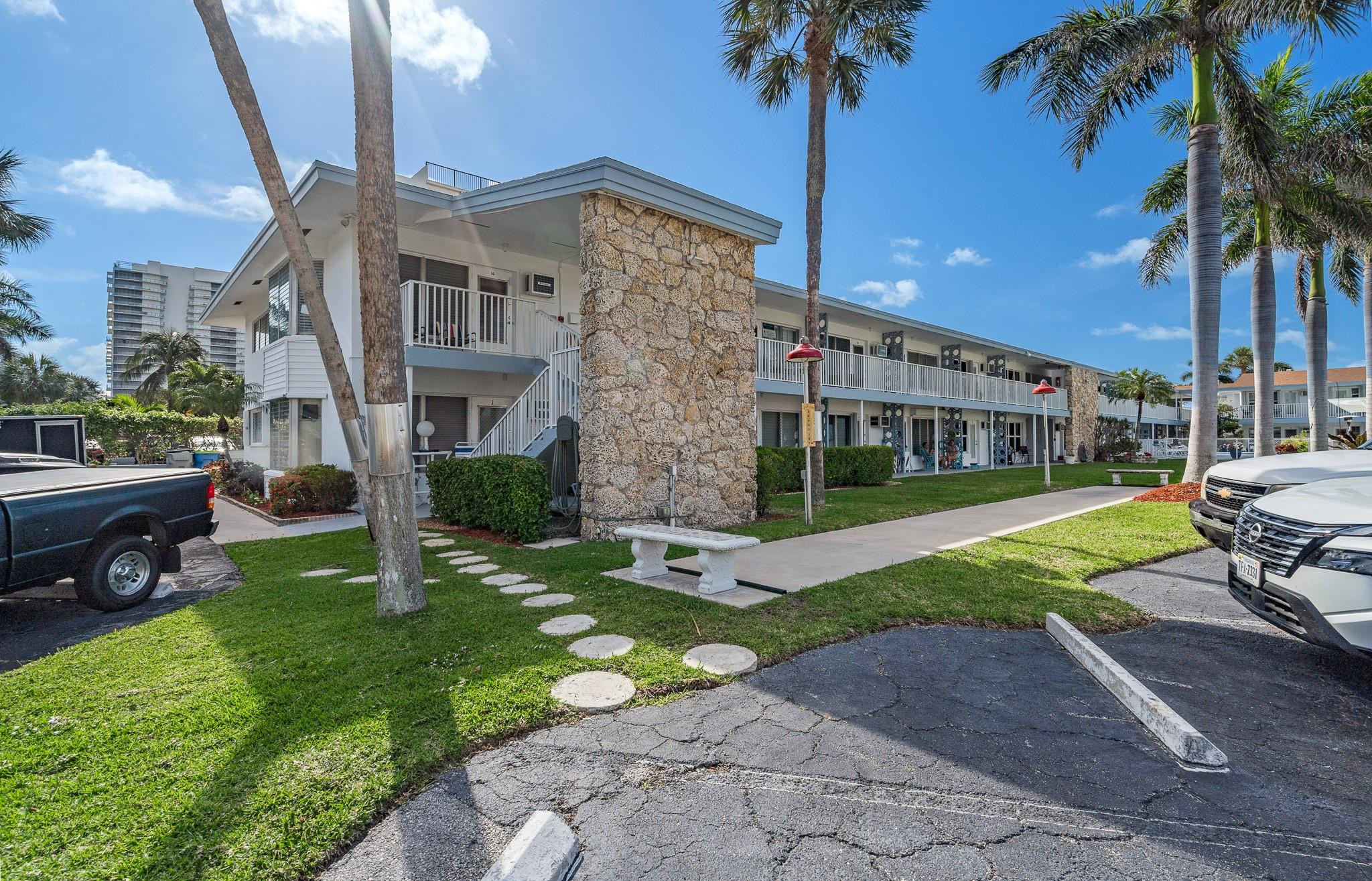 1110 North Riverside Drive, Unit 20 Pompano Beach, FL 33062 - Photo 7 of 34 Photo 7