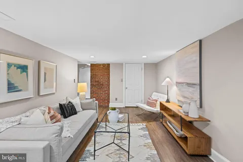 $675,000 | 1726 17th Street Northwest, Unit B1, Washington, DC 20009