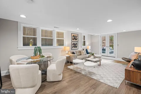 $675,000 | 1726 17th Street Northwest, Unit B1, Washington, DC 20009