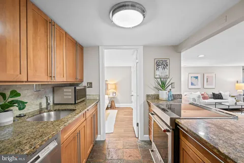 $675,000 | 1726 17th Street Northwest, Unit B1, Washington, DC 20009