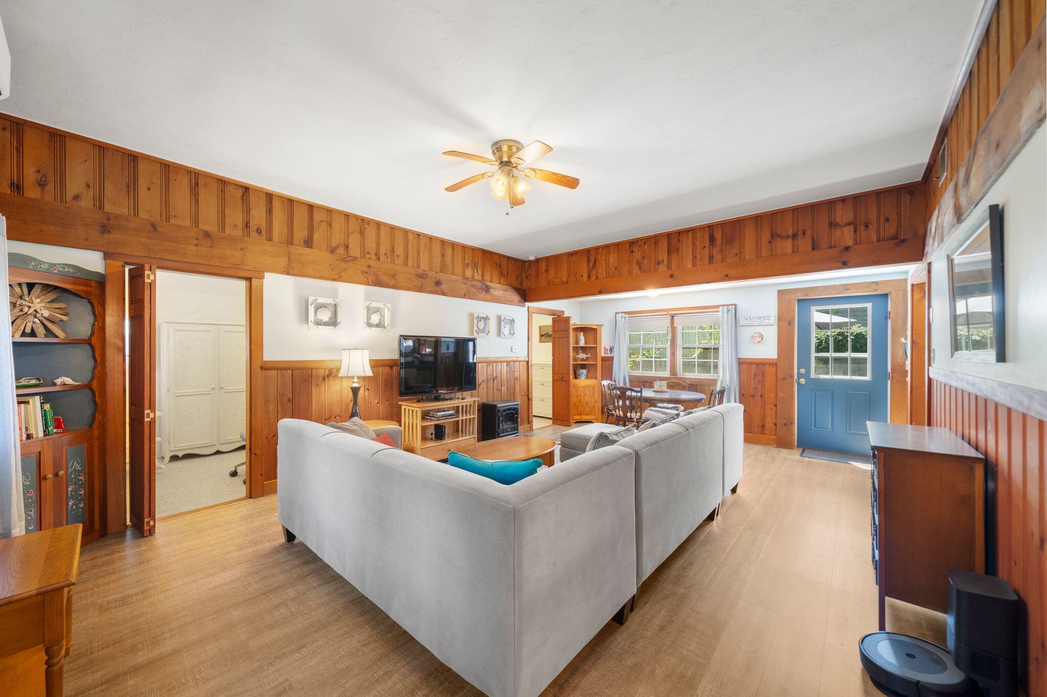 20 E Road Mashpee, MA 02649 - Photo 7 of 34 13_DSC00617
