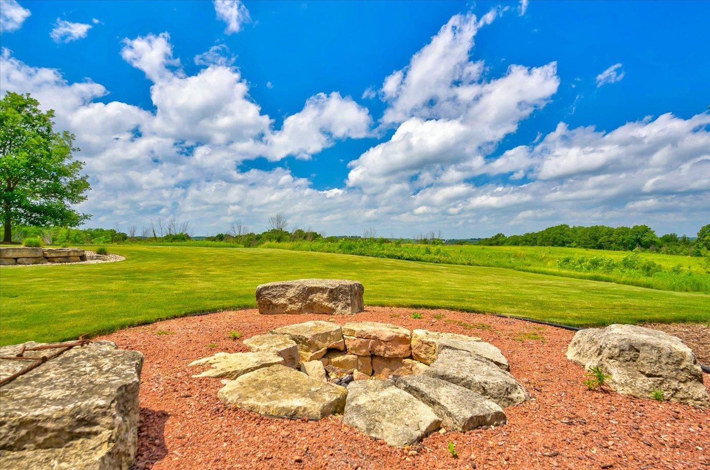 7876 Autumn Pond Trail Middleton, WI 53562 - Photo 81 of 90