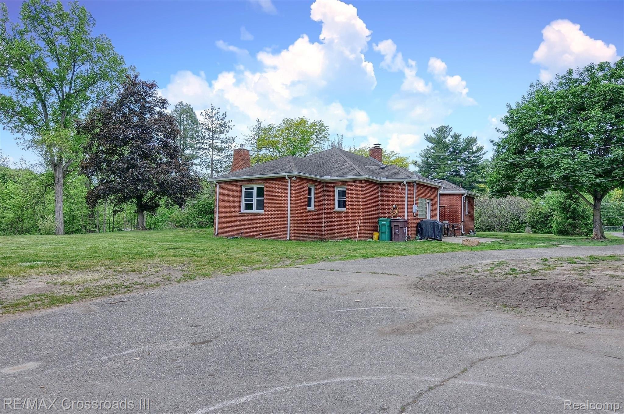 16355 Haggerty Road Belleville, MI 48111 - Photo 37 of 48 36-Rear.jpg