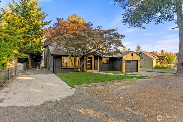 $1,379,999 | 18542 Stone Avenue North, Shoreline, WA 98133