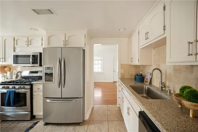 $1,090,000 | 4808 Graywood Avenue, Long Beach, CA 90808