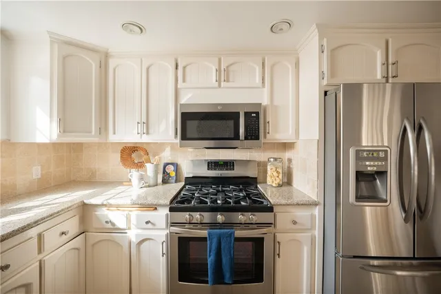 $1,090,000 | 4808 Graywood Avenue, Long Beach, CA 90808