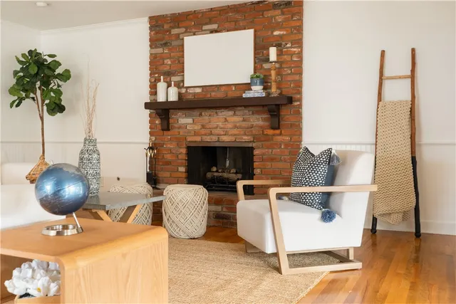 $1,090,000 | 4808 Graywood Avenue, Long Beach, CA 90808