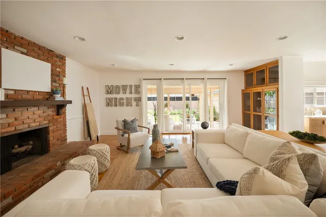 $1,090,000 | 4808 Graywood Avenue, Long Beach, CA 90808