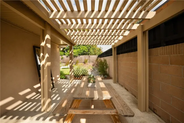 $1,090,000 | 4808 Graywood Avenue, Long Beach, CA 90808