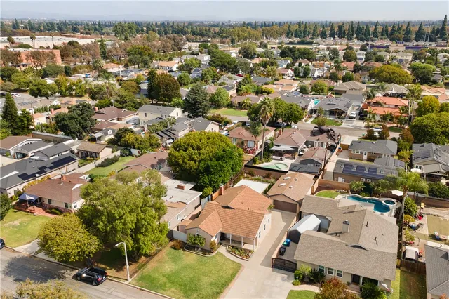 $1,090,000 | 4808 Graywood Avenue, Long Beach, CA 90808