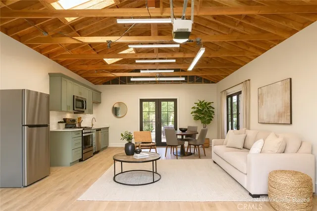 $1,090,000 | 4808 Graywood Avenue, Long Beach, CA 90808