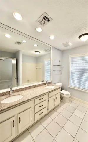 $2,200 | 65 Hickory Oak Drive, The Woodlands, TX 77381