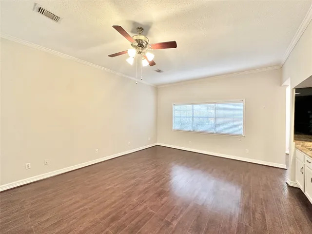 $2,200 | 65 Hickory Oak Drive, The Woodlands, TX 77381