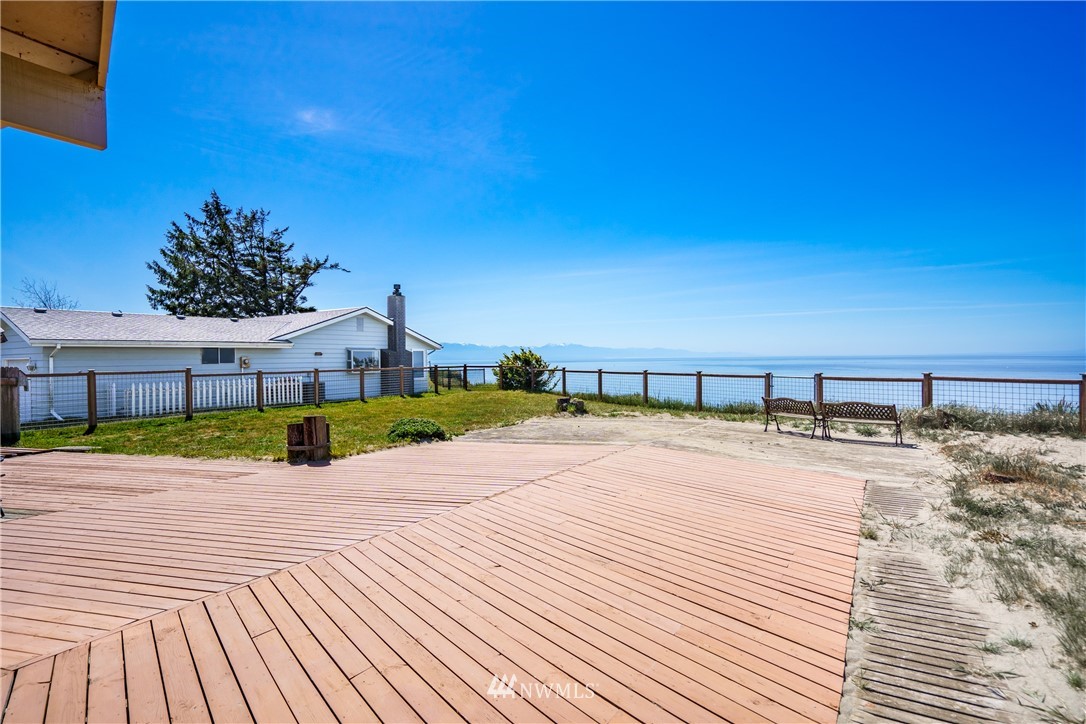 1967 West Beach Road Oak Harbor, WA 98277 - Photo 13 of 29 Gallery Image 13