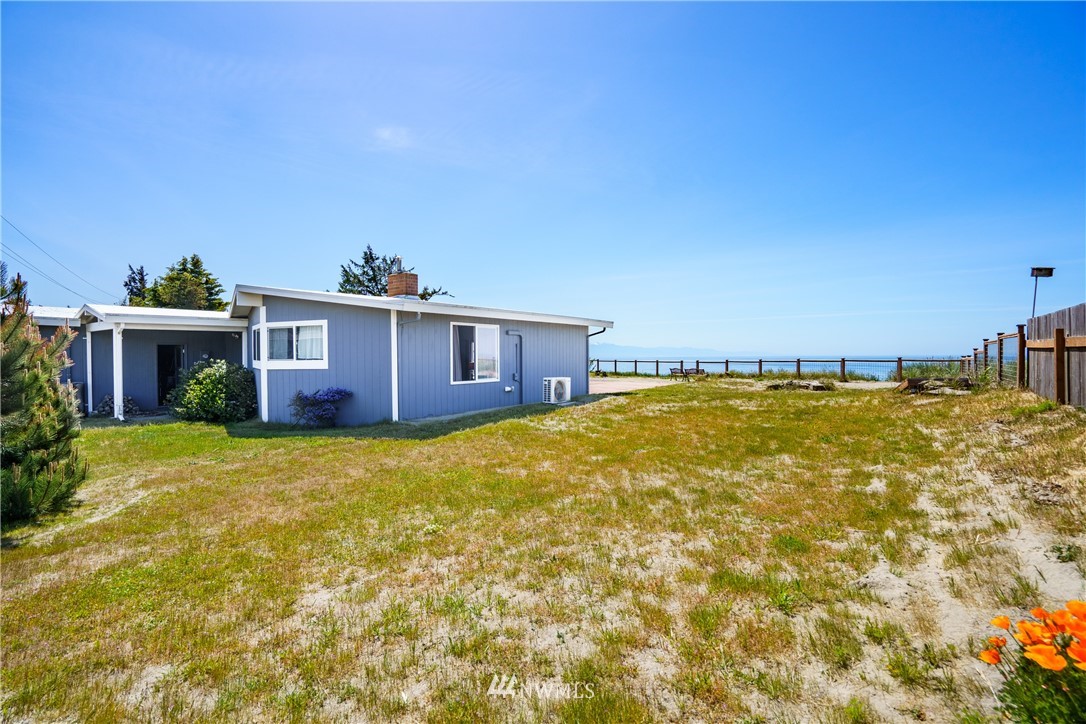 1967 West Beach Road Oak Harbor, WA 98277 - Photo 23 of 29 Gallery Image 23