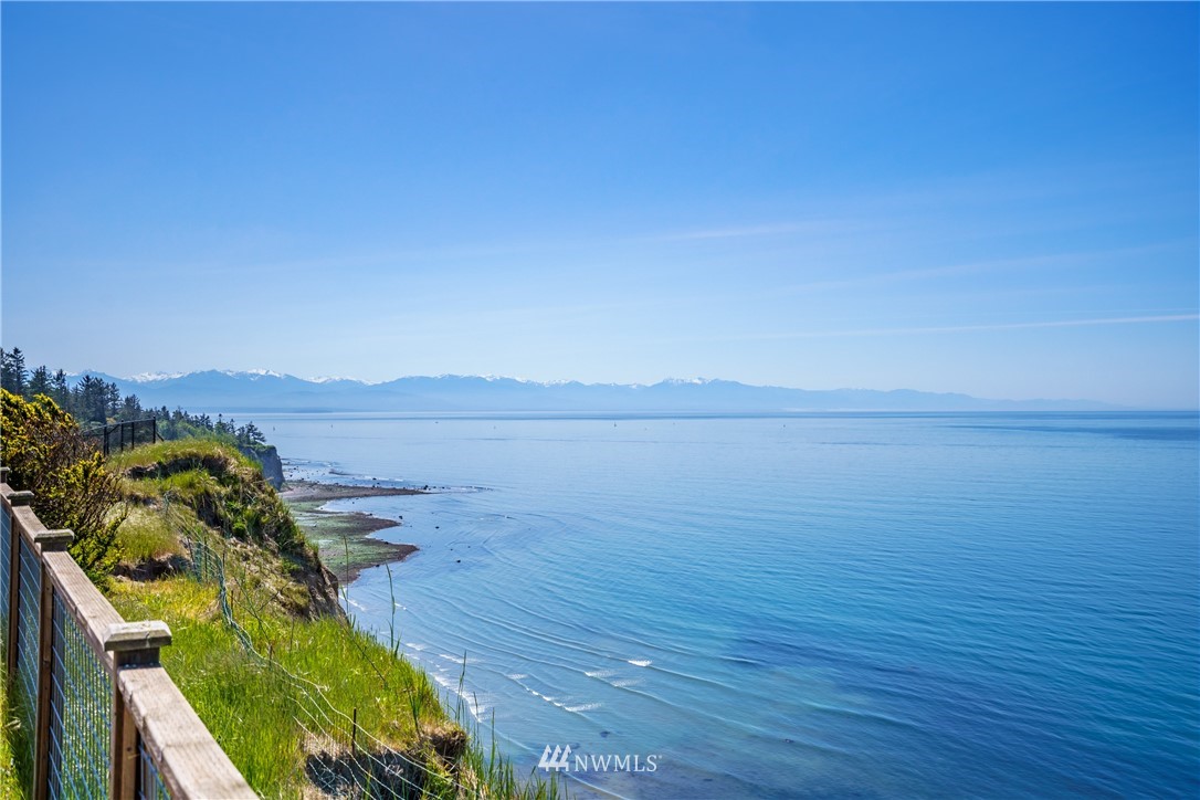 1967 West Beach Road Oak Harbor, WA 98277 - Photo 25 of 29 Gallery Image 25