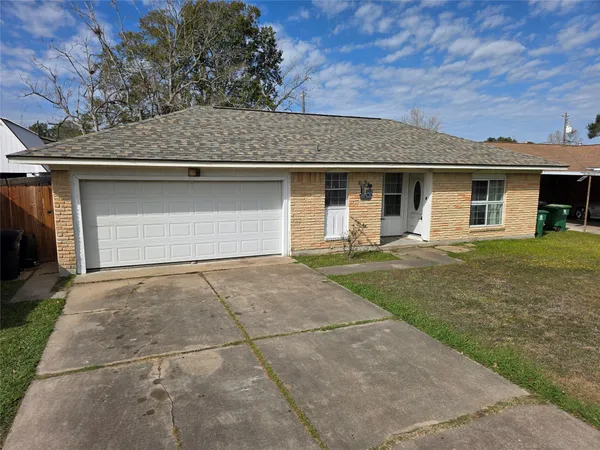 $1,950 | 10315 Carthage Drive, Houston, TX 77089