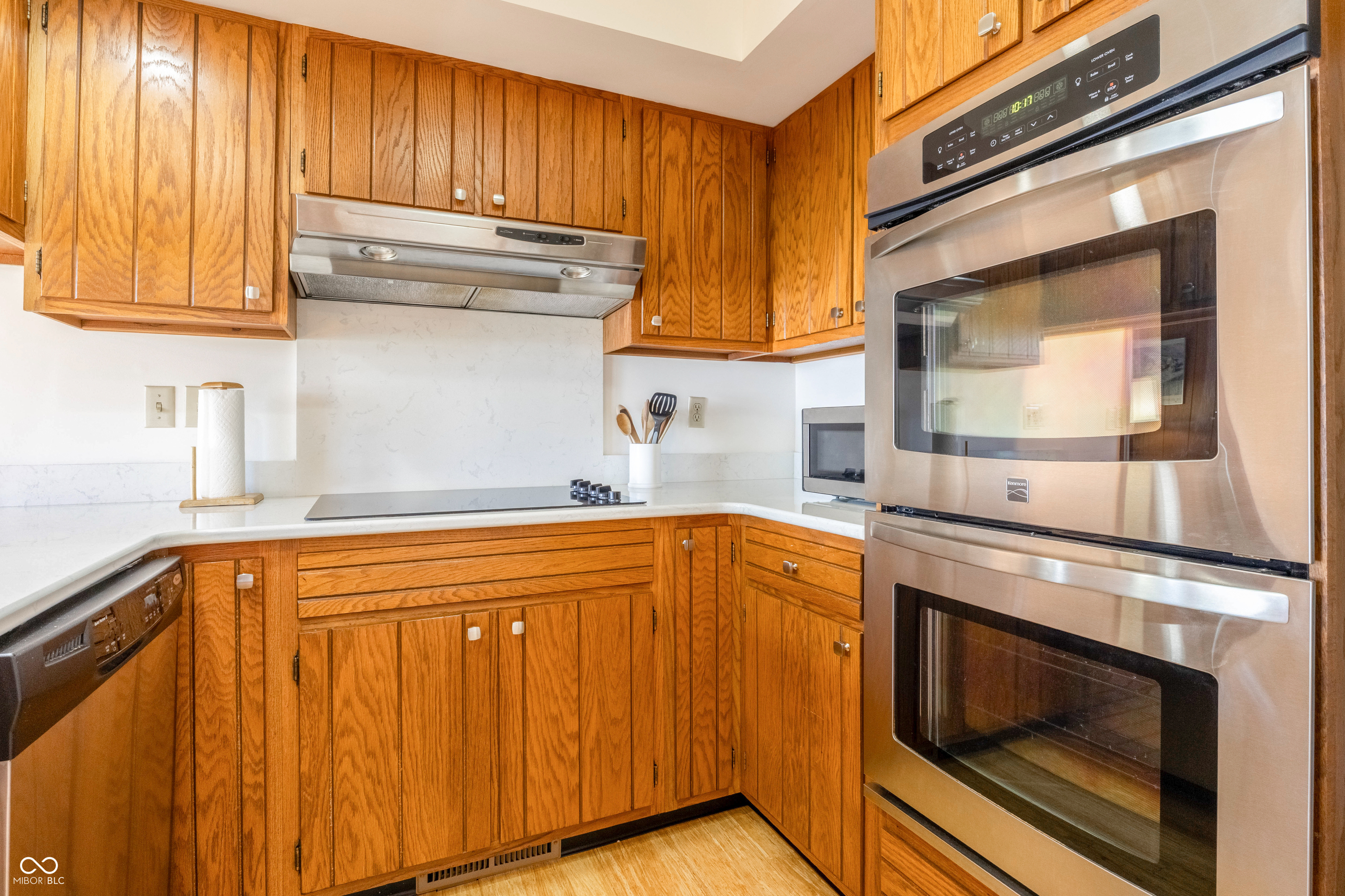 1036 Goldfinch Road Columbus, IN 47203 - Photo 11 of 43 Gallery Image 11