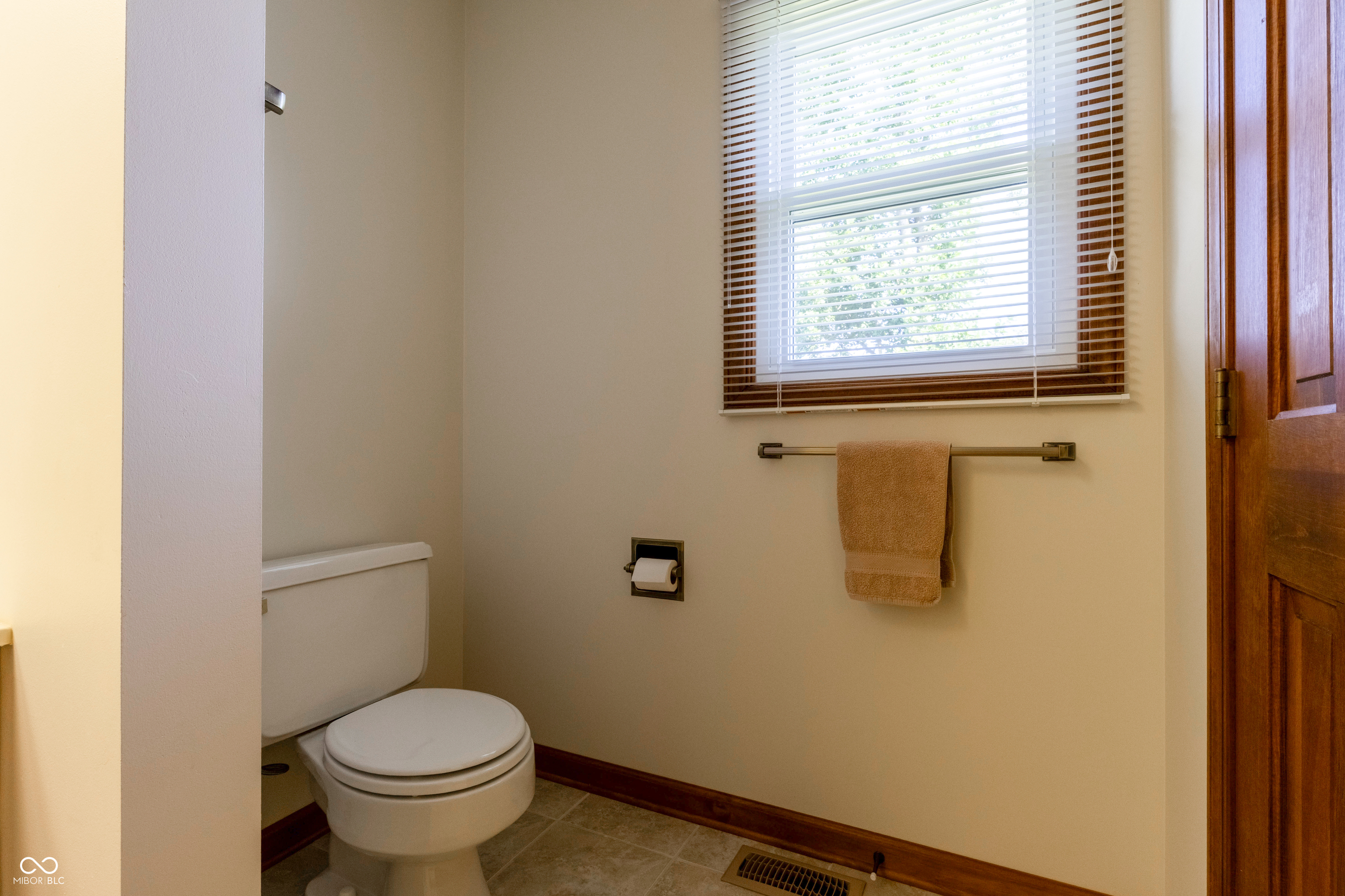 1036 Goldfinch Road Columbus, IN 47203 - Photo 32 of 43 Gallery Image 32