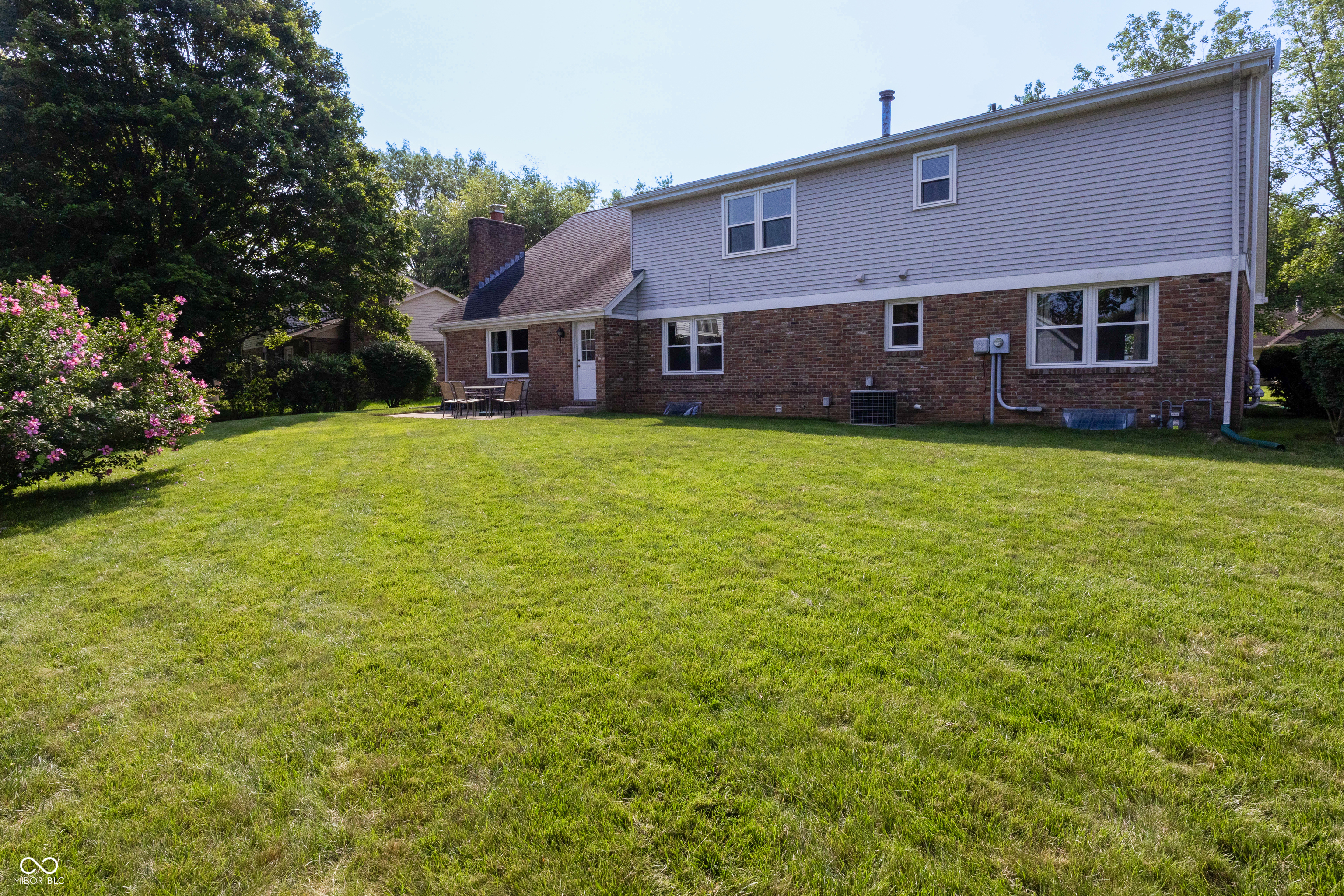 1036 Goldfinch Road Columbus, IN 47203 - Photo 40 of 43 Gallery Image 40