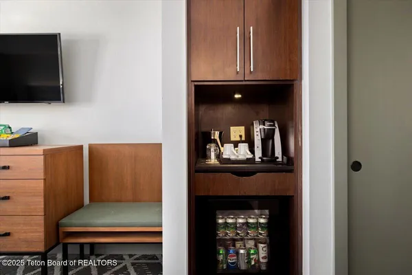 $1,575,000 | 3335 Village Drive, Unit 519, Teton Village, WY 83025