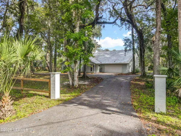 $779,900 | 555 Wildwood Drive, New Smyrna Beach, FL 32168