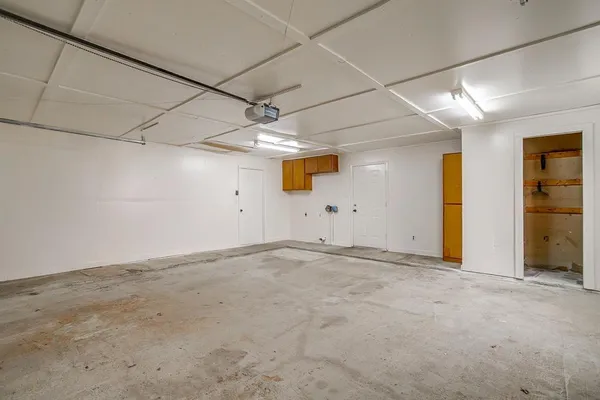 $1,700 | 3301 County Road 530B, Burleson, TX 76028