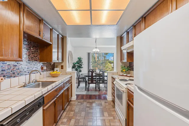 $385,000 | 2742 East Court, Richmond, CA 94806