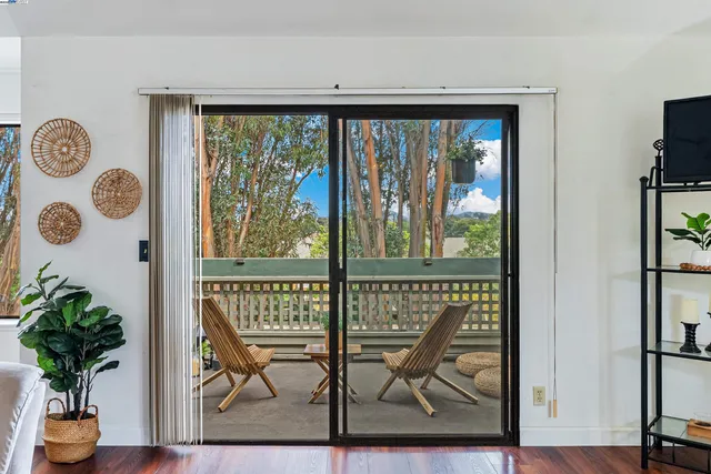 $385,000 | 2742 East Court, Richmond, CA 94806