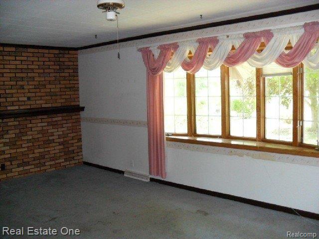 18230 Williamsville Road Gregory, MI 48137 - Photo 15 of 25 Living room