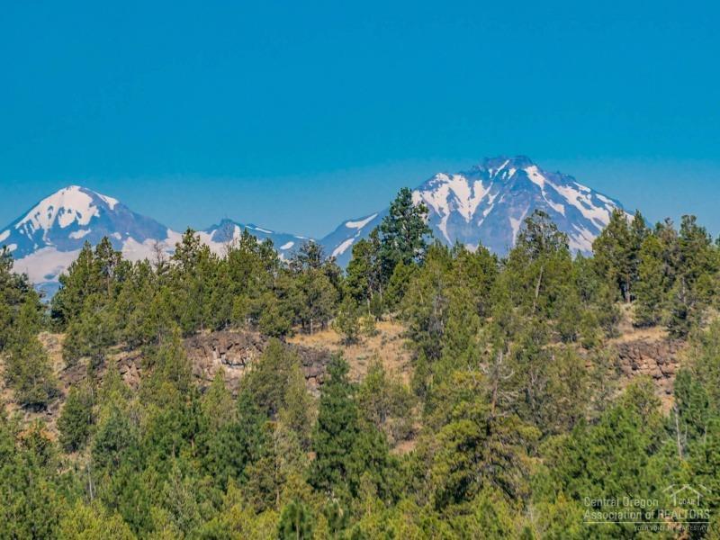 1725 Northwest Putnam Road Bend, OR 97703 - Photo 2 of 25 Additional Photo