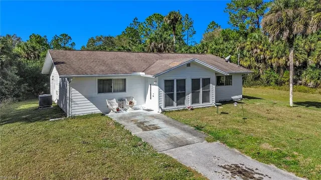 $379,000 | 1741 Desoto Boulevard South, Naples, FL 34117