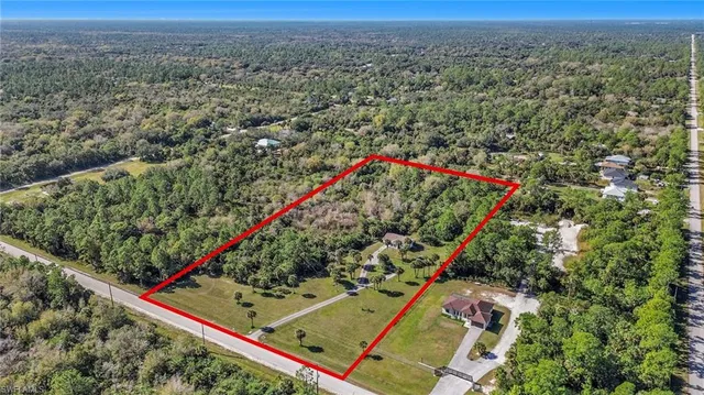 $379,000 | 1741 Desoto Boulevard South, Naples, FL 34117