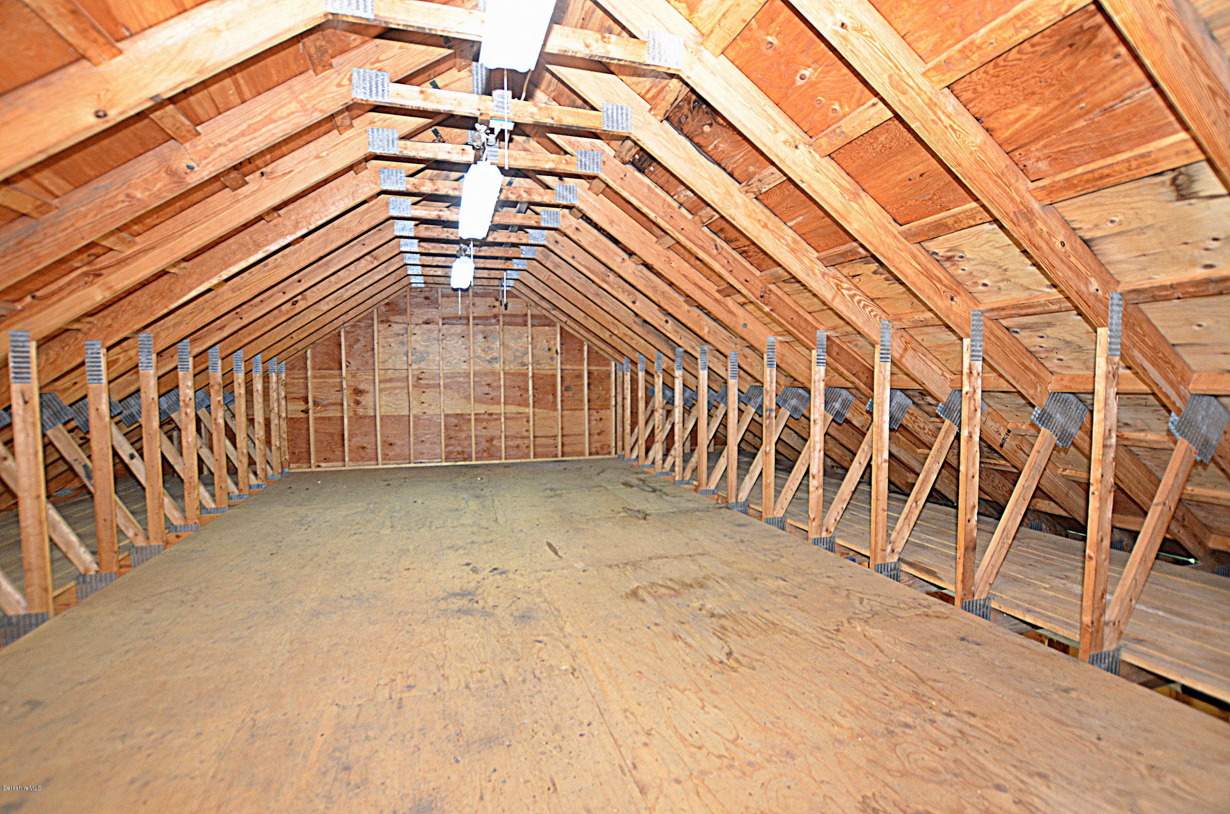 68 Cross Place Road Washington, MA 01223 - Photo 35 of 38
