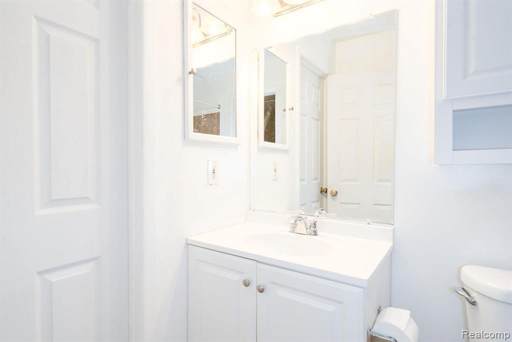645 Worthington Road Canton, MI 48188 - Photo 14 of 30