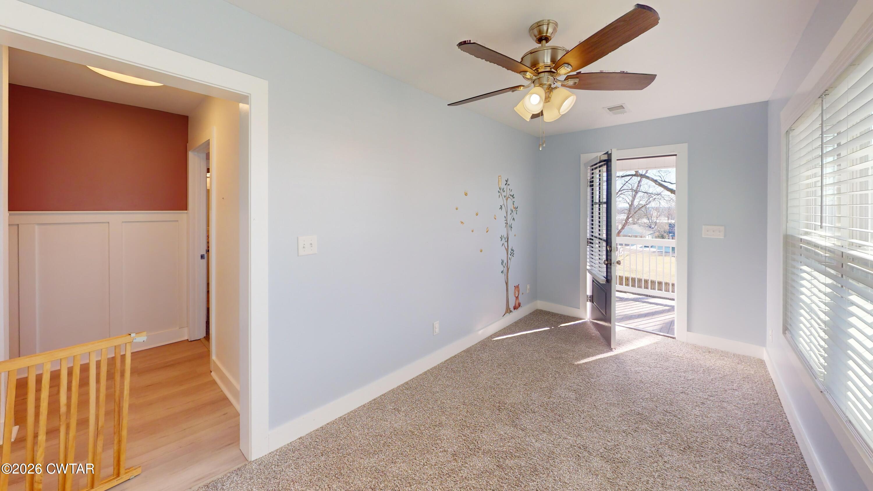 226 Morgan Street Jackson, TN 38301 - Photo 27 of 51 an empty room that has a window