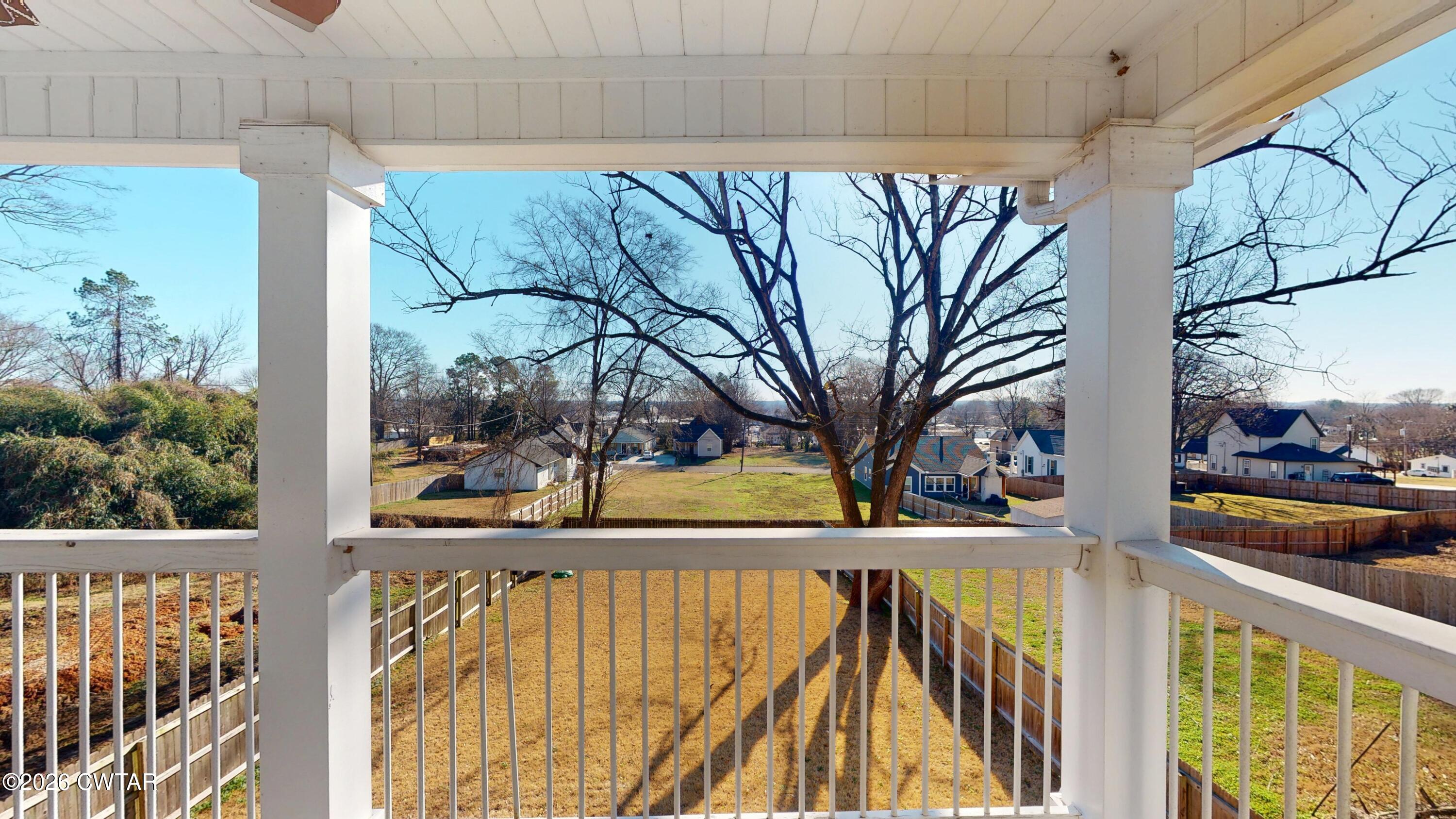 226 Morgan Street Jackson, TN 38301 - Photo 50 of 51 a view of a swimming pool with a fountain