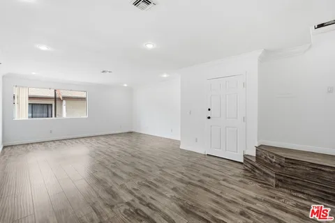 $619,888 | 345 West Acacia Avenue, Unit 16, Glendale, CA 91204
