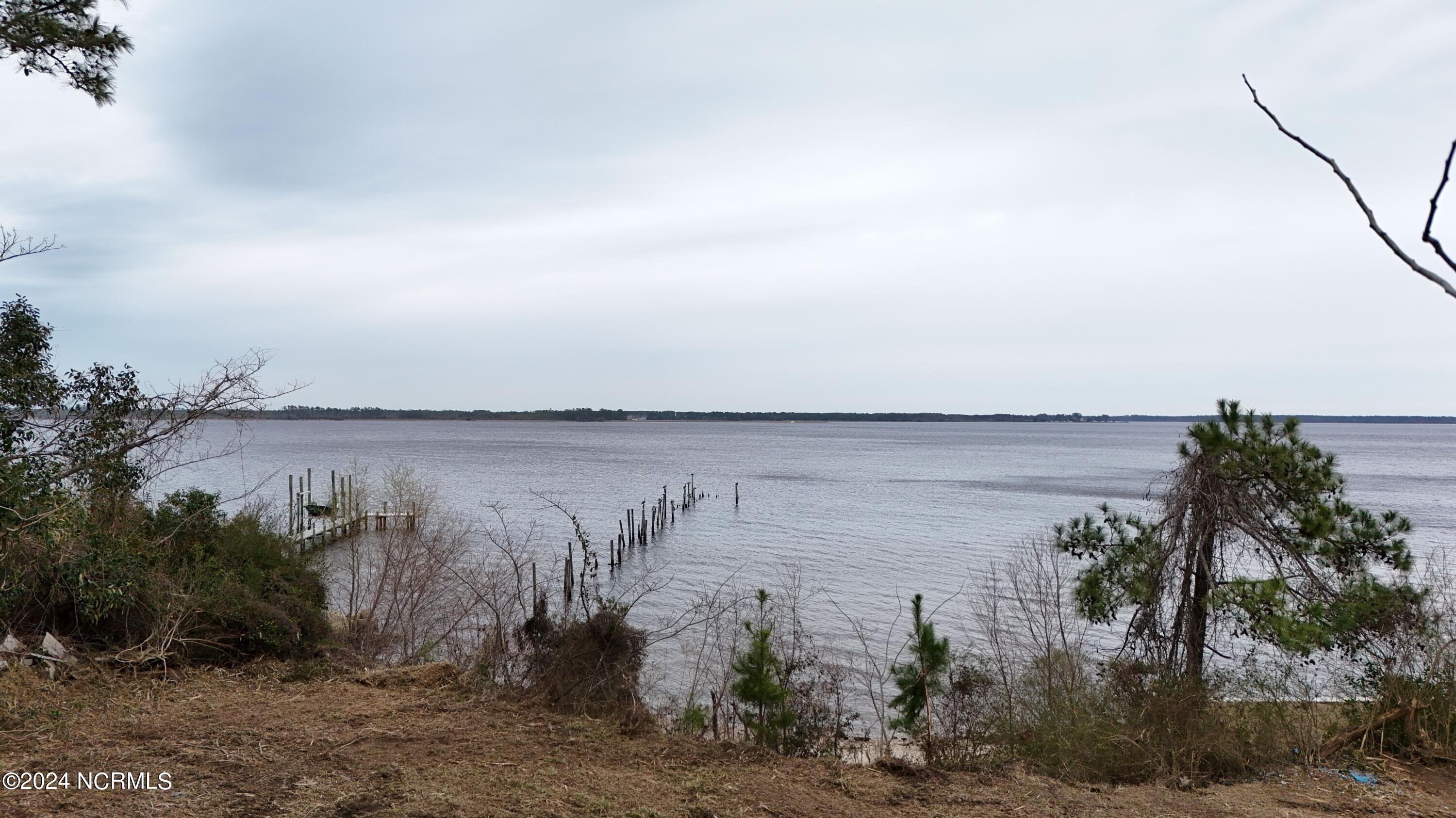 148 Johnson Point Road New Bern, NC 28560 - Photo 10 of 16 148 Johnson Point Rd, New Bern NC