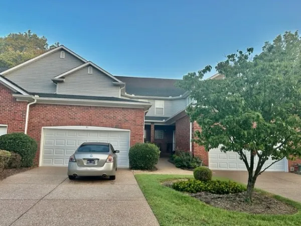 $2,500 | 231 Green Harbor Road, Unit 81, Old Hickory, TN 37138