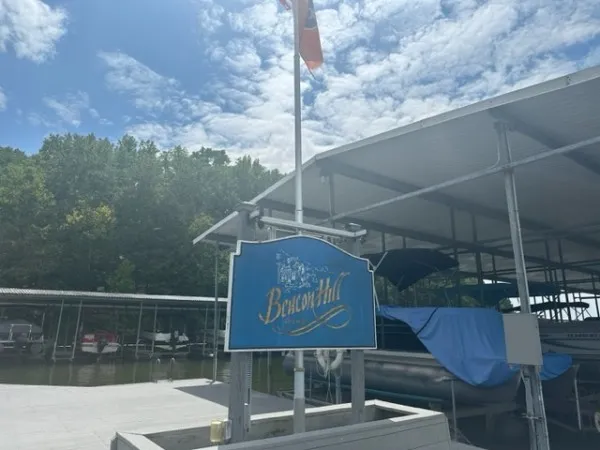 $2,500 | 231 Green Harbor Road, Unit 81, Old Hickory, TN 37138