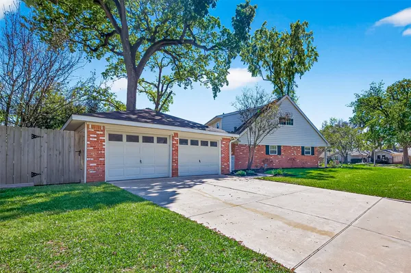 $680,000 | 12559 Westerley Lane, Houston, TX 77077