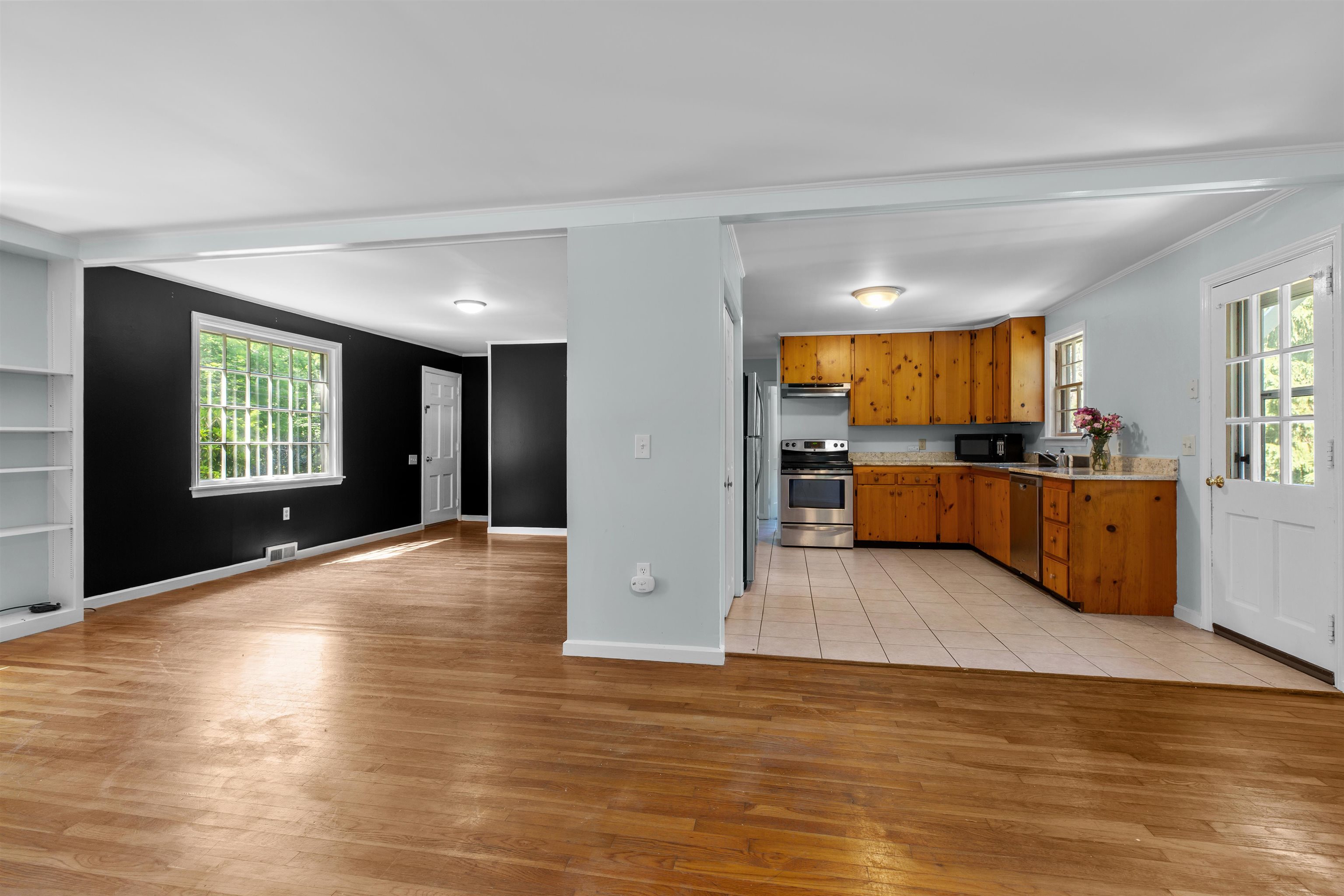 73 East Wheelock Street Hanover, NH 03755 - Photo 9 of 30