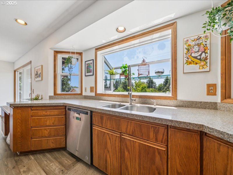 1700 Northwest Saltzman Road Portland, OR 97229 - Photo 13 of 48