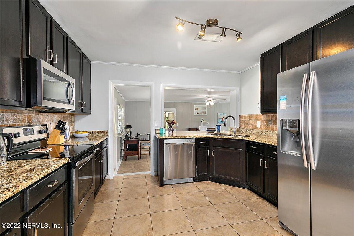 6136 Duke Road Jacksonville, FL 32217 - Photo 7 of 23