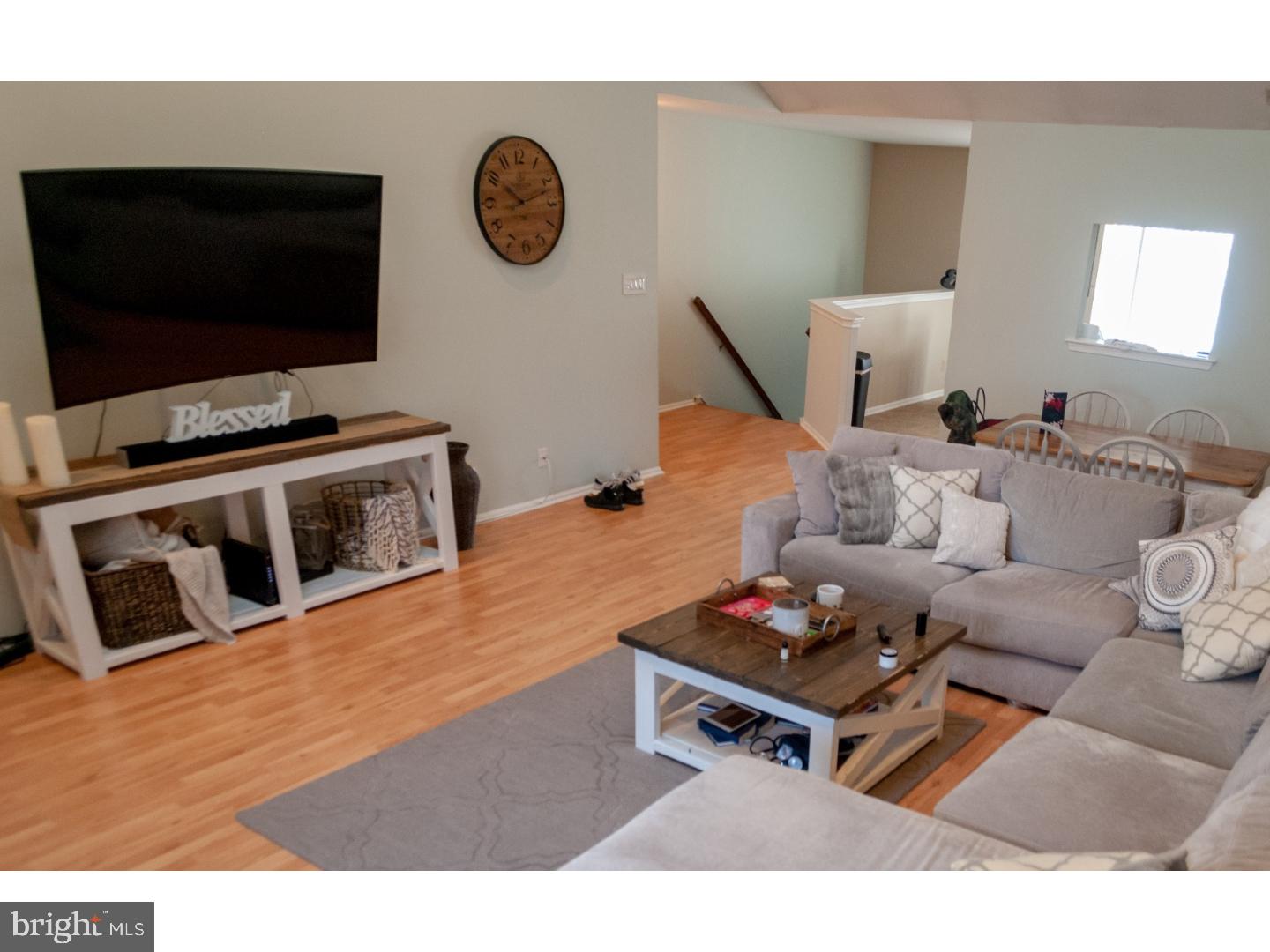 3904 B Chadbury Road Mount Laurel, NJ 08054 - Photo 5 of 23 Living Room
