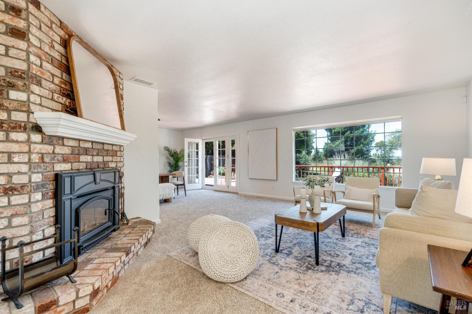 829 Rigsby Lane Sebastopol, CA 95472 - Photo 3 of 35 Gallery Image 3