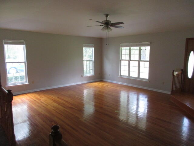 300 Radio Road St. George, SC 29477 - Photo 4 of 13 living room