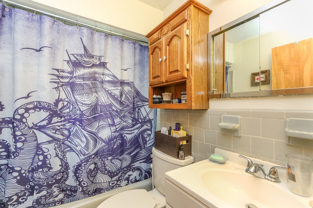 102-104 Thurston Road Newton, MA 02464 - Photo 7 of 9 Gallery Image 7